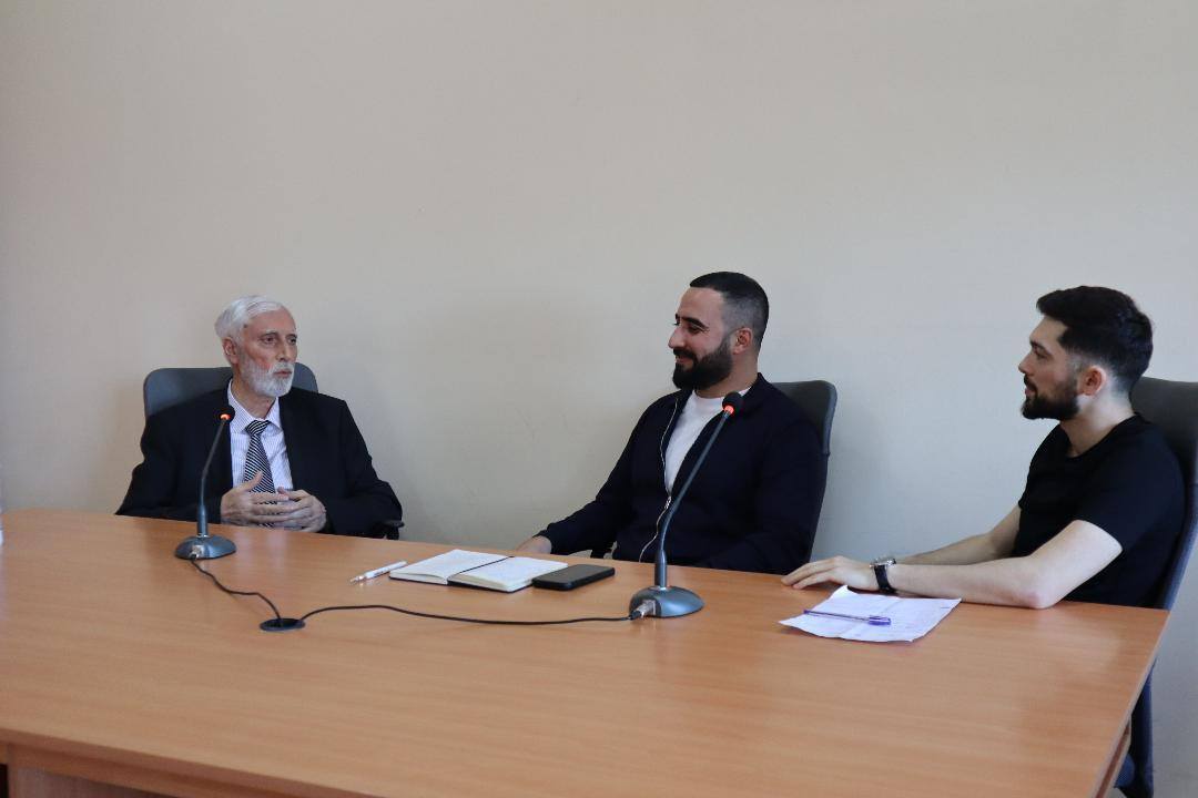 “Tarixçi: həyatı və yaradıcılıq yolu” mövzusunda görüş keçir...